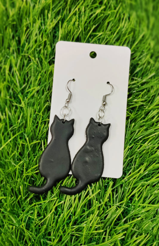 Cat dangler earring