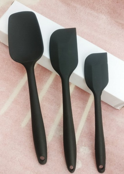 Black silicone spatula