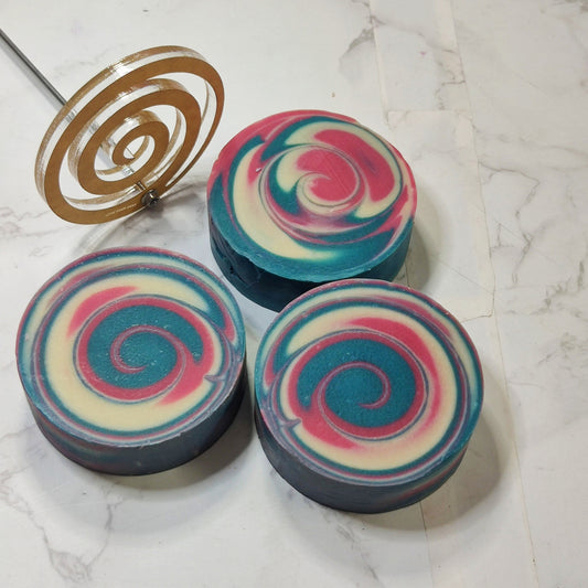 Curl Outer Pull-Through Soap Shaper (Acrylic)